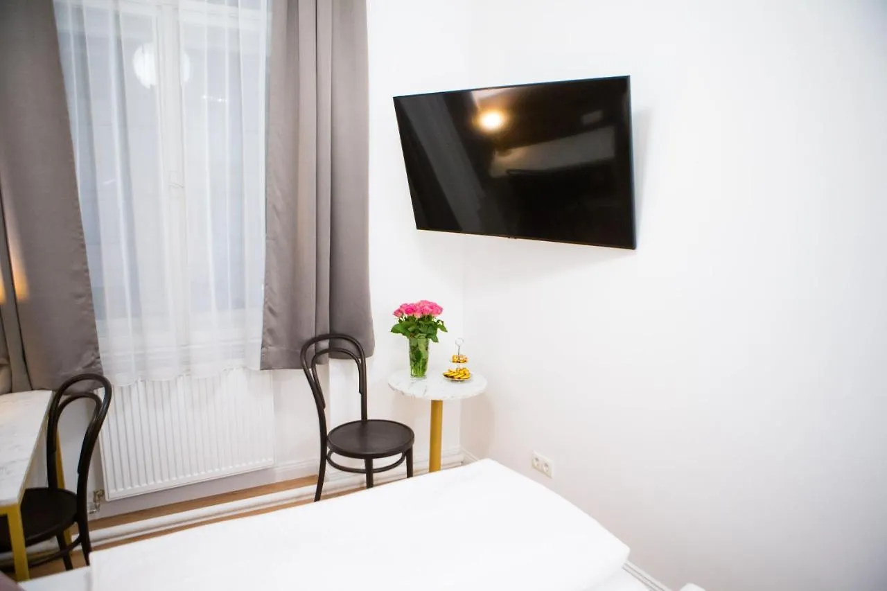 Homestay Private Central Vienna I Self Check In